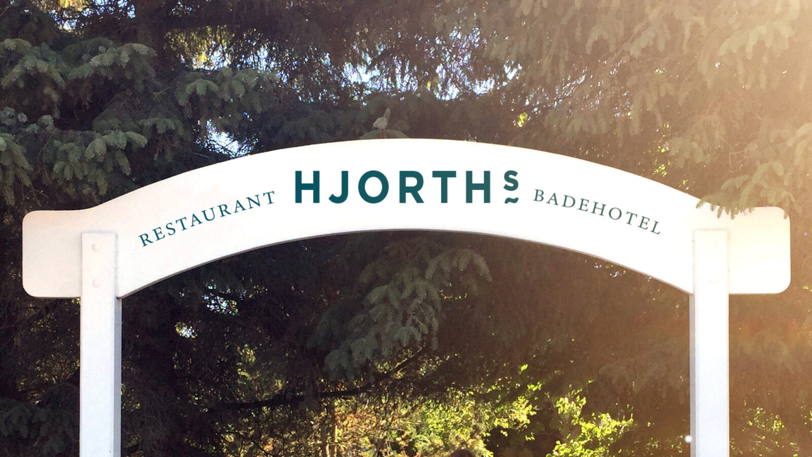 Skiltedesign for HJORTHs Badehotel